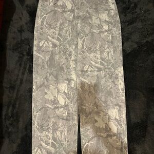 Hollister Men's Gray Camouflage Cargo Pants